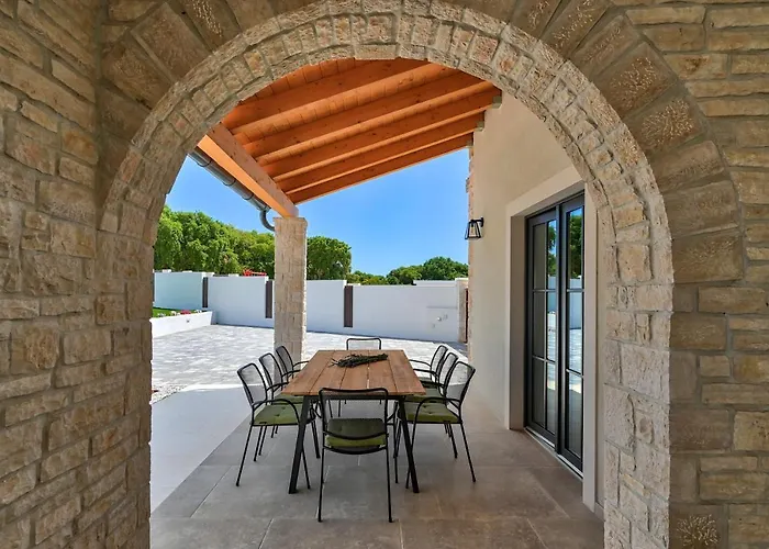 Vitassi Villa