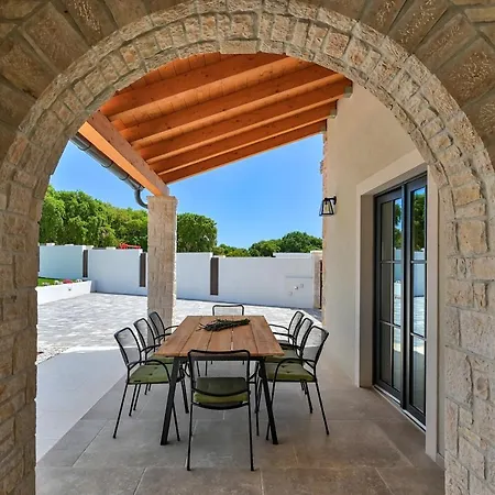 Vitassi Villa