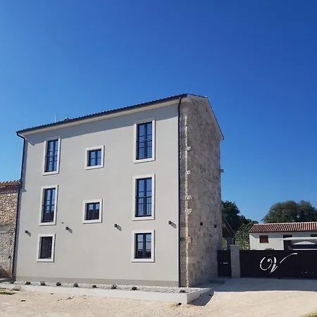 Vitassi * Pula